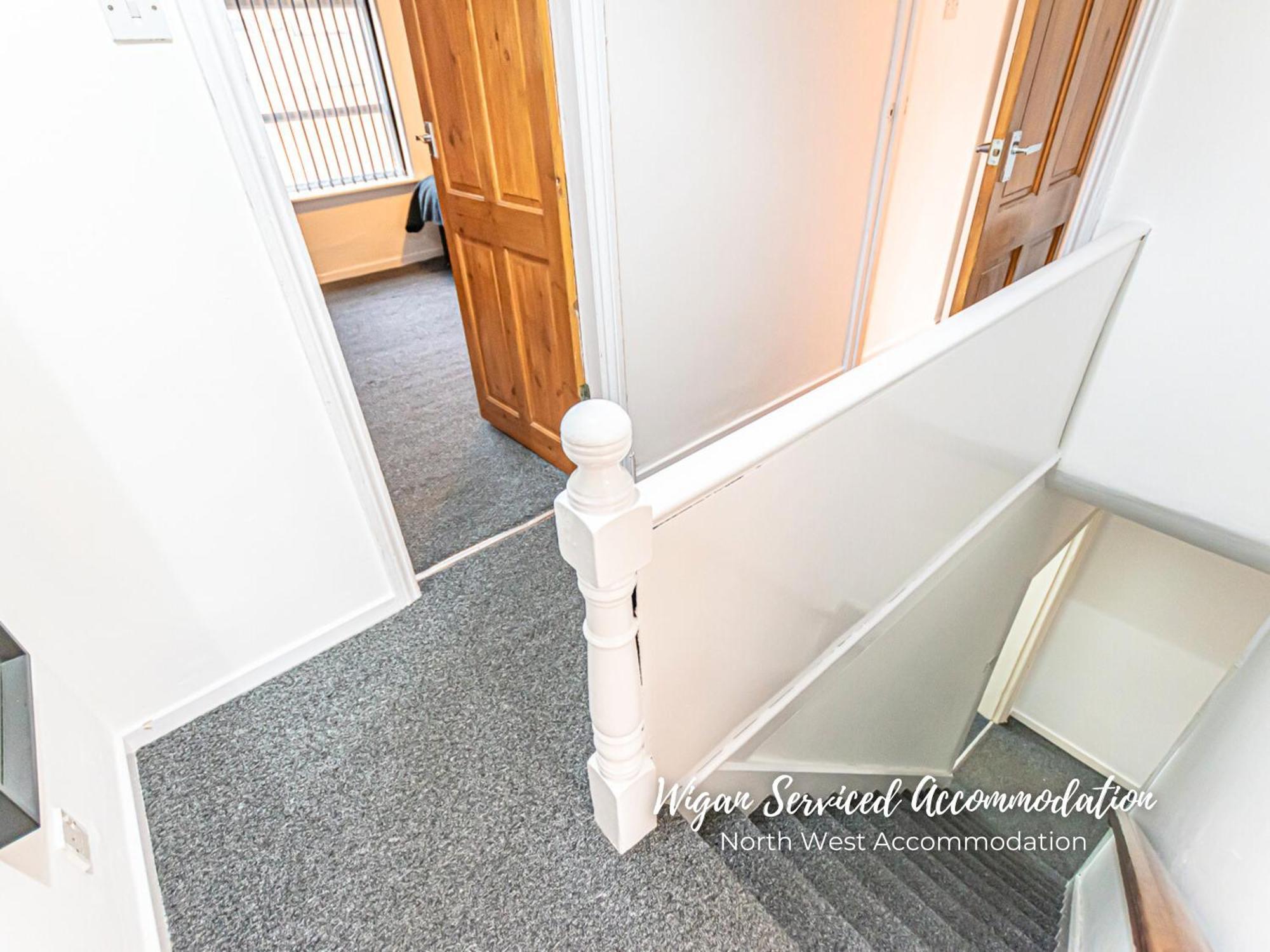 Wigan Serviced Accommodation Buitenkant foto