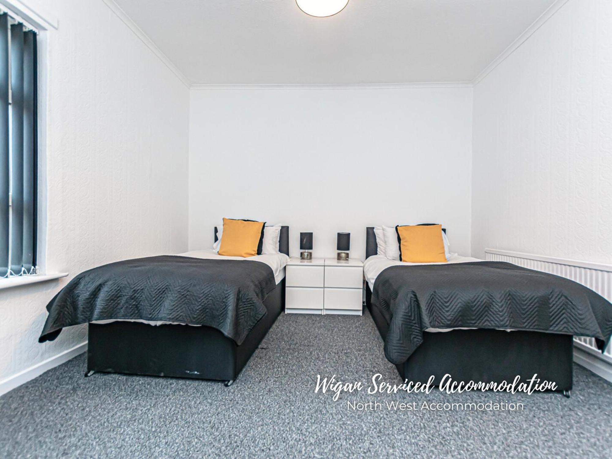 Wigan Serviced Accommodation Buitenkant foto