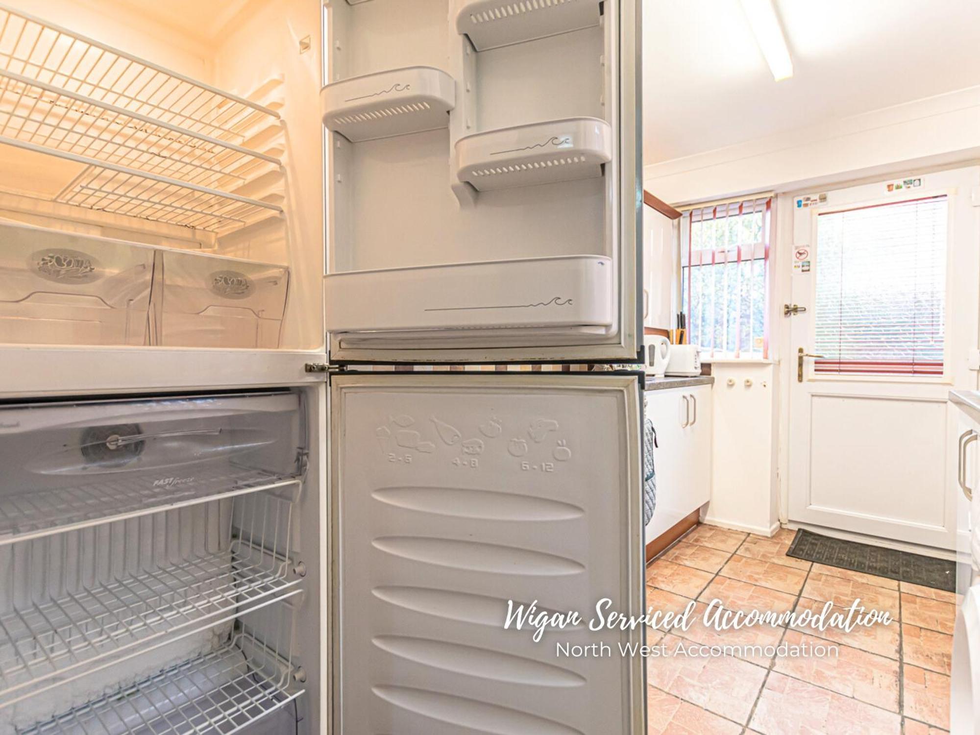 Wigan Serviced Accommodation Buitenkant foto