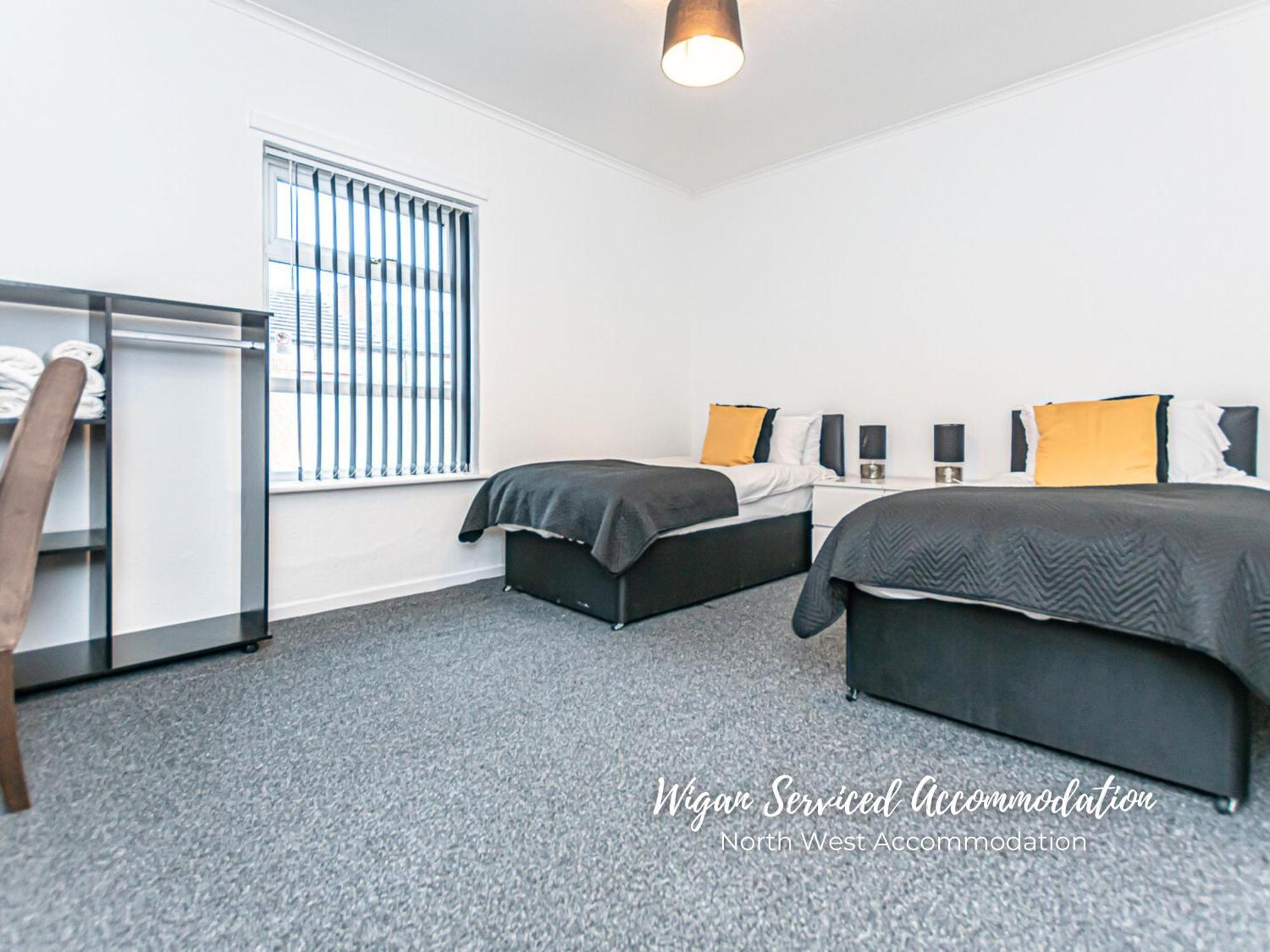 Wigan Serviced Accommodation Buitenkant foto