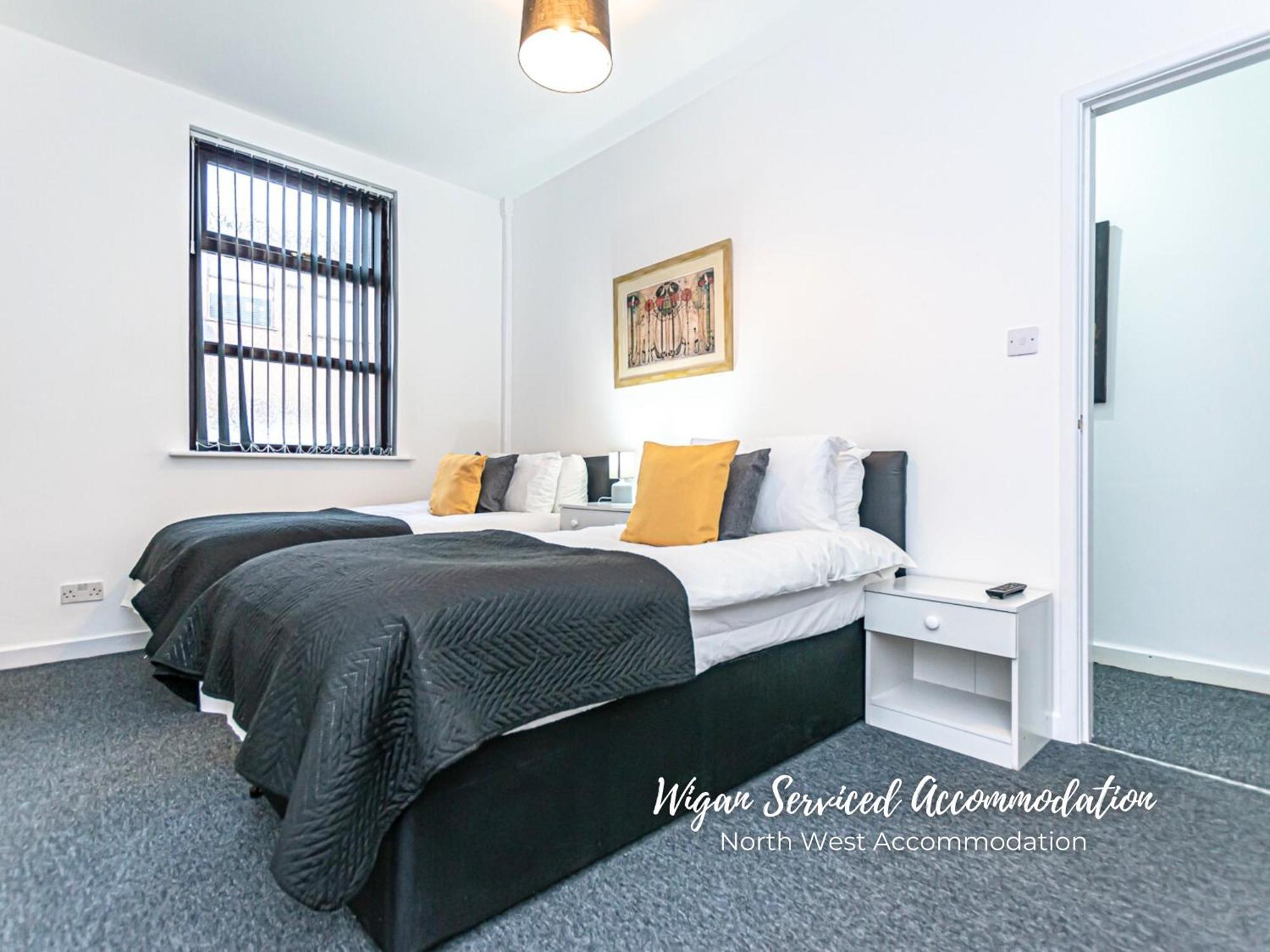 Wigan Serviced Accommodation Buitenkant foto