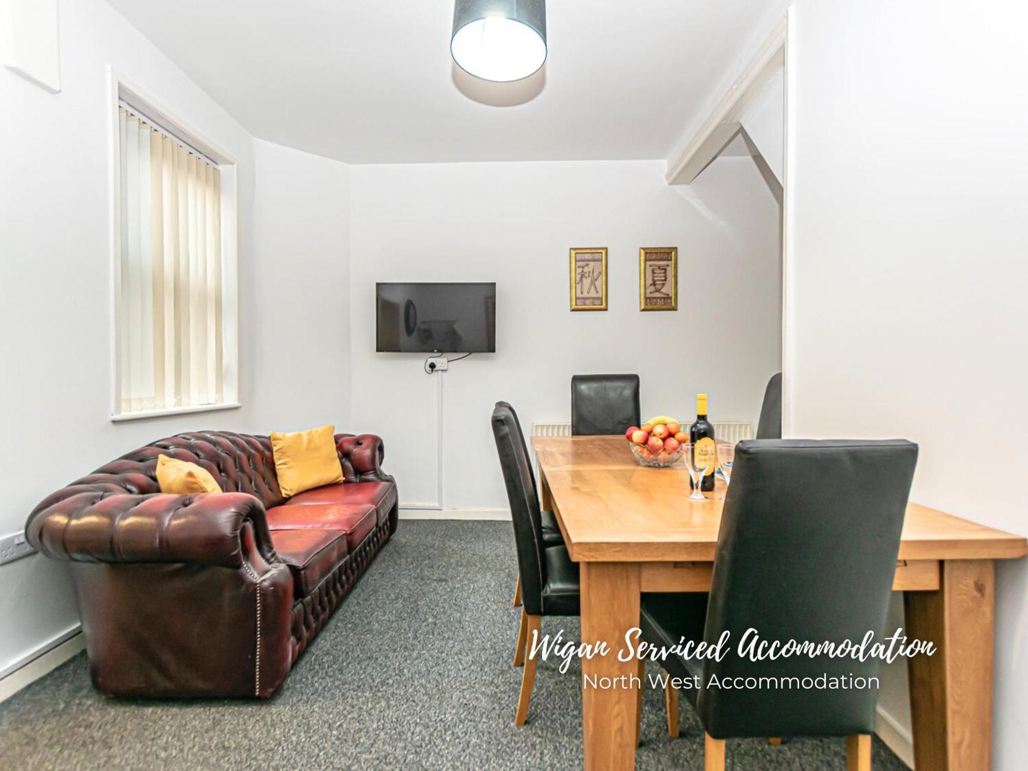 Wigan Serviced Accommodation Buitenkant foto